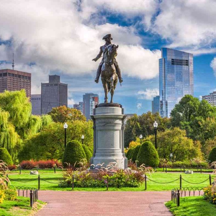 Action Tour Guide All Boston and Newport Walking & Driving Tours Bundle Review